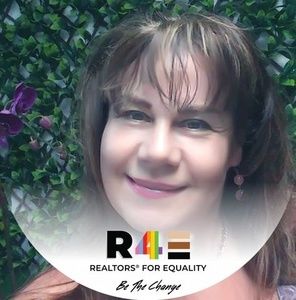 Meet your Posher, Diana